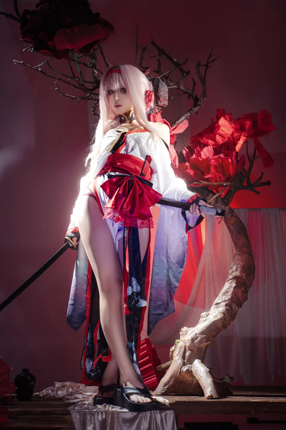 矢量鱼 - No.023 Nikke：胜利女神·暗莲 [30P-352MB] tg@simisebaisi 【丝足阁】004.webp